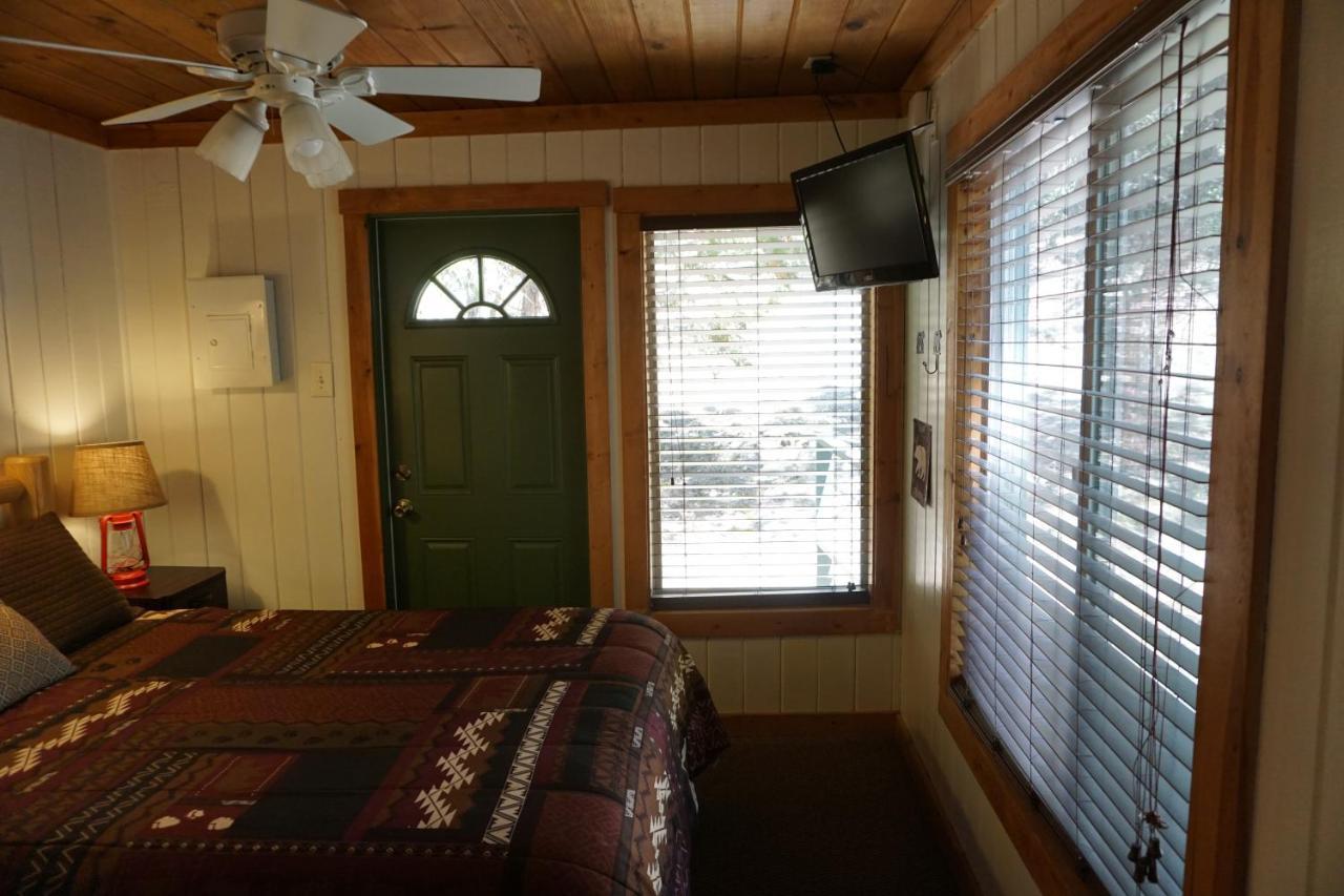 Shaver Lake Village Hotel 외부 사진