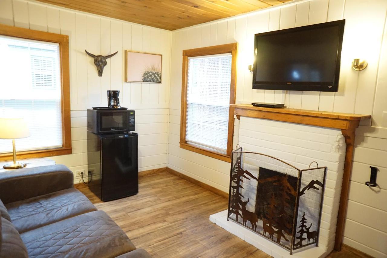 Shaver Lake Village Hotel 외부 사진