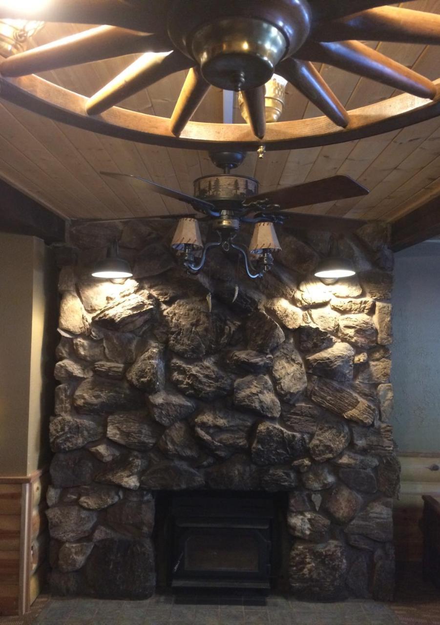 Shaver Lake Village Hotel 외부 사진